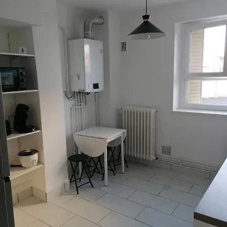 Guest house Sweet Avec Wifi Et Parking Clermont-Ferrand