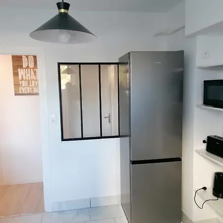 Guest house Sweet Avec Wifi Et Parking Clermont-Ferrand